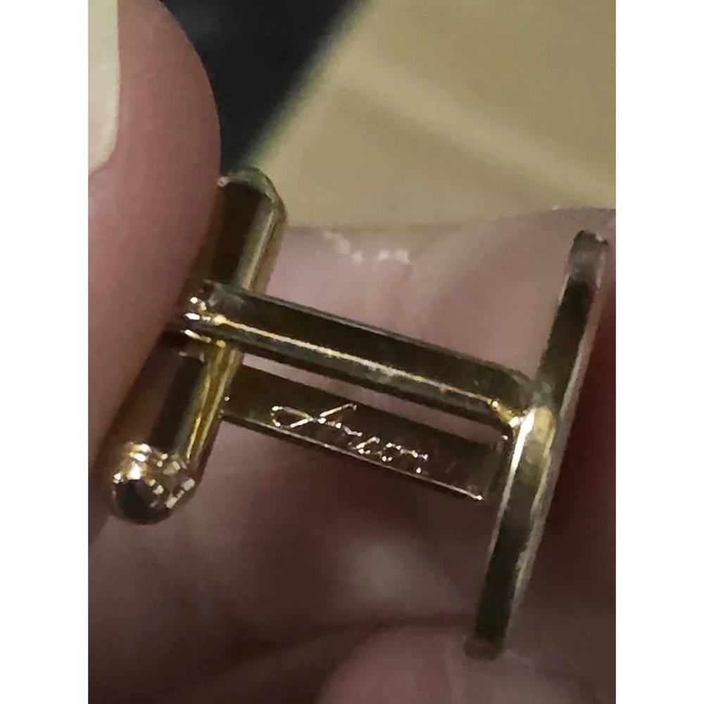 Swank Mens Gold Tone Round Textured Cufflinks and Tie Tack Set in Case Vintage